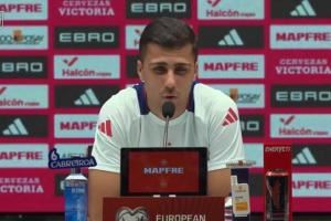 罗德里谈金球奖：希望亚马尔佩德里拿，但竞技上是登贝莱维蒂尼亚