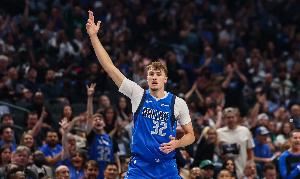 弗拉格：我的左肩应该没事 若想成功 就要想办法带伤继续打