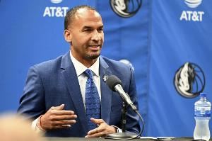 诺维茨基:独行侠休赛期未能补强组织短板 健康对他们至关重要