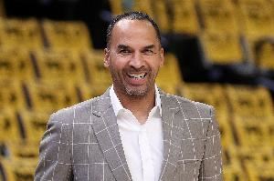 再次冲击状元?独行侠开赛季2胜7负 稳坐西部倒数第一